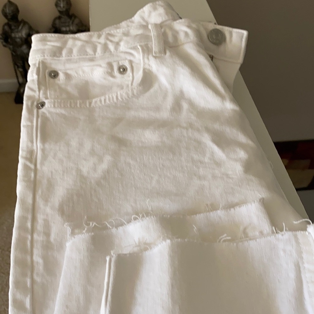 Zara new white cropped jeans